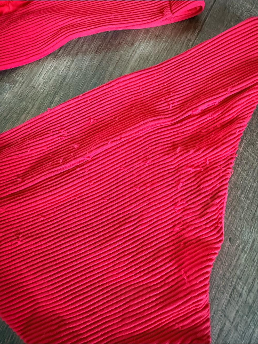 H&M Red Ribbed Triangle Bikini Set - Picture 3 of 3